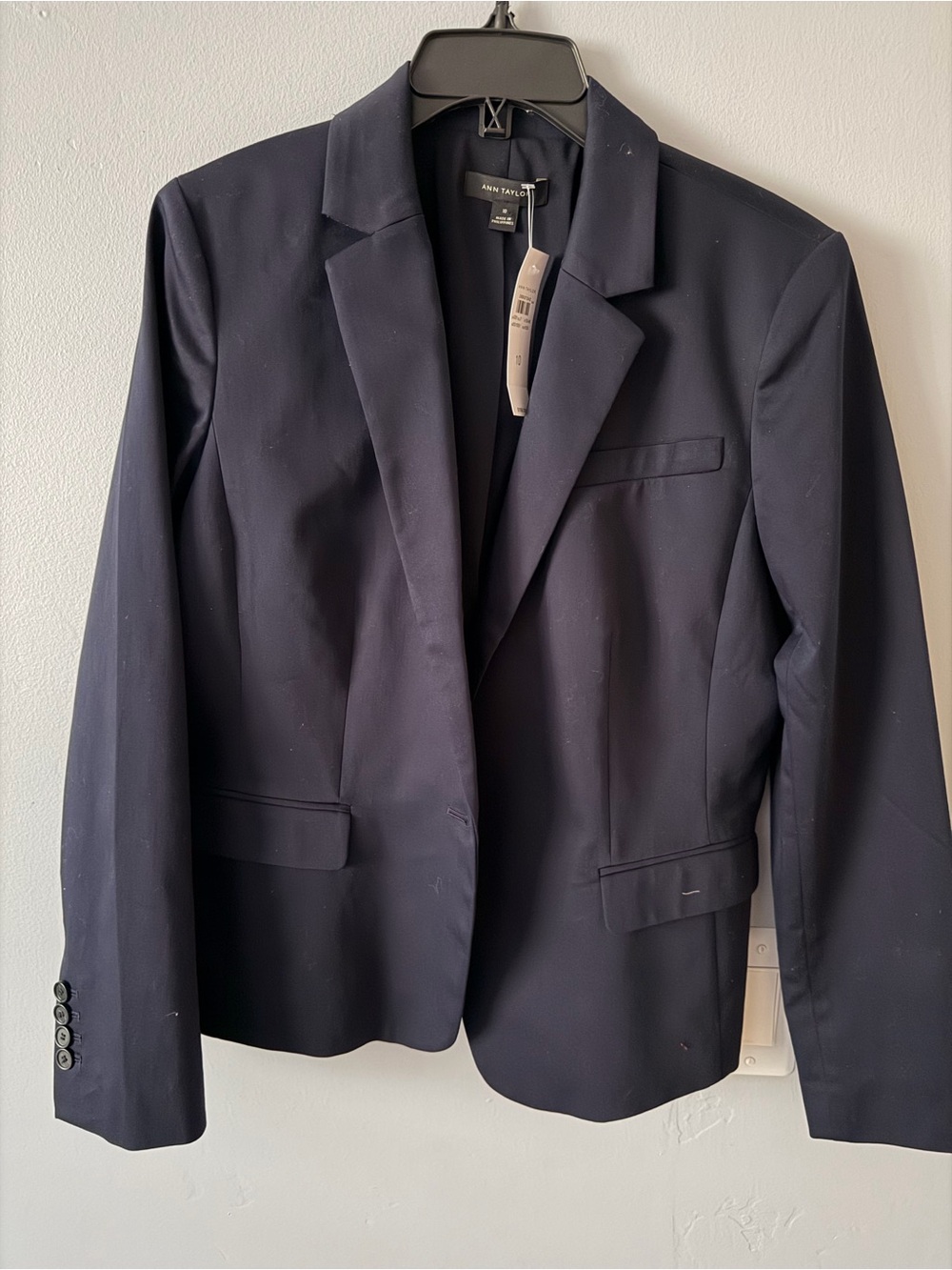 #002Ann Taylor Dark Navy Single-Button Tailored Blazer